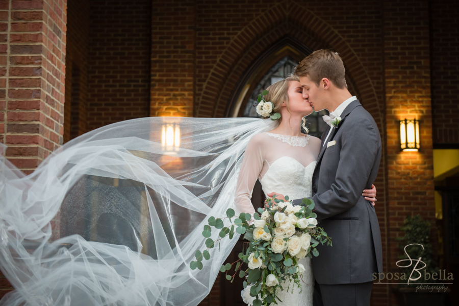 A special thanks to Rachel's brother for fluffing the veil for this photo!